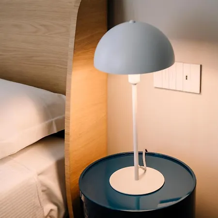 Elegant Beige - 5 Minutes From The