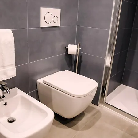 Apartment Elegant Beige - 5 Minutes From The