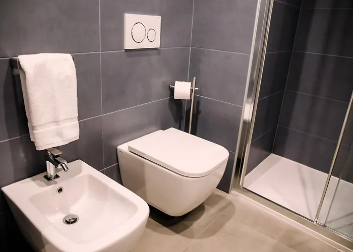 Elegant Beige - 5 Minutes From The Apartament *