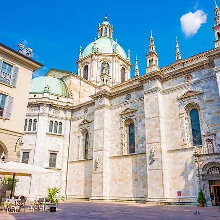 Elegant Beige - 5 Minutes From The Appartamento